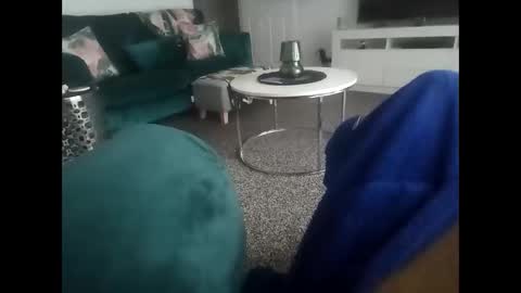 Snapshot of davidf75 chatting on October 10, 7:51 am davidf75 online show from October 10, 7:51 am