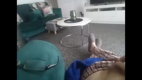 Snapshot of davidf75 chatting on October 11, 7:51 am davidf75 online show from October 11, 7:51 am