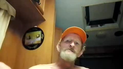 Snapshot of davidlennyd517399 chatting on February 1, 6:29 pm David Doyle online show from February 1, 6:29 pm