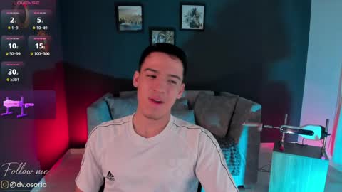 Snapshot of davidosoriox chatting on May 30, 8:06 pm David Osorio online show from May 30, 8:06 pm