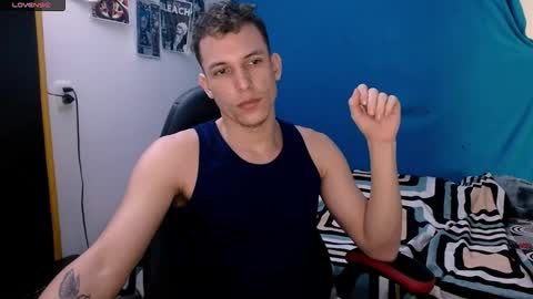 Snapshot of davidsalazar33 chatting on February 14, 12:35 pm davidsalazar33 online show from February 14, 12:35 pm