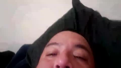 Snapshot of davidzhere222800 chatting on January 18, 9:45 pm davidzhere222800 online show from January 18, 9:45 pm