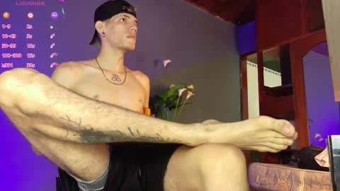 daviid_huge online show from October 12, 4:50 pm