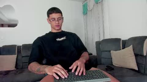 Snapshot of davis_alx chatting on July 11, 12:13 am davis instagram davis alx1 online show from July 11, 12:13 am
