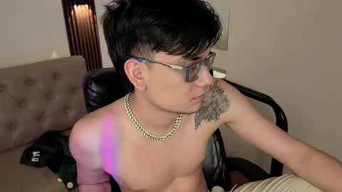 davoxer online show from April 9, 6:19 am