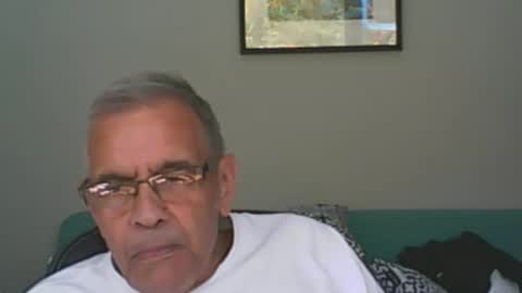 Snapshot of davygravy chatting on January 12, 1:55 am davygravy online show from January 12, 1:55 am