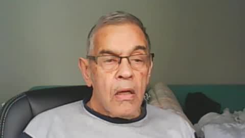 Snapshot of davygravy chatting on May 22, 12:40 am davygravy online show from May 22, 12:40 am