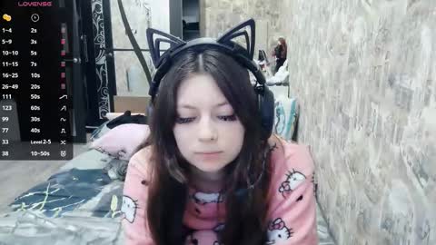 Alice online show from November 21, 8:24 am