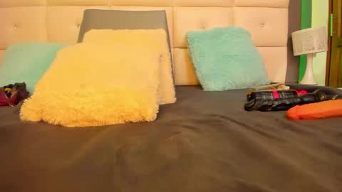 DayannaBronx online show from September 15, 10:32 pm