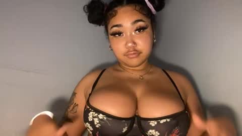 dayqueen1 online show from April 3, 10:13 am