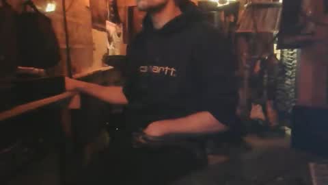 daze592268 online show from January 19, 9:02 am