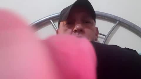 Snapshot of dazzaboxer chatting on October 1, 2:06 am dazzaboxer online show from October 1, 2:06 am