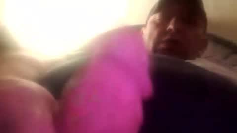 Snapshot of dazzaboxer chatting on October 20, 12:00 am dazzaboxer online show from October 20, 12:00 am