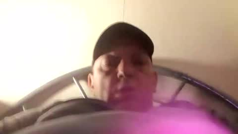 Snapshot of dazzaboxer chatting on October 30, 2:02 am dazzaboxer online show from October 30, 2:02 am