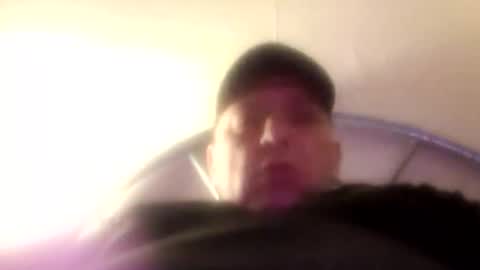 Snapshot of dazzaboxer chatting on November 8, 2:23 am dazzaboxer online show from November 8, 2:23 am