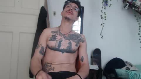 dazzayy online show from May 9, 7:52 pm
