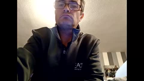 Snapshot of dazzill chatting on January 8, 7:03 pm Dazzill online show from January 8, 7:03 pm