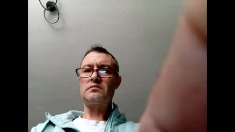 Snapshot of dazzill chatting on February 12, 12:44 pm Dazzill online show from February 12, 12:44 pm