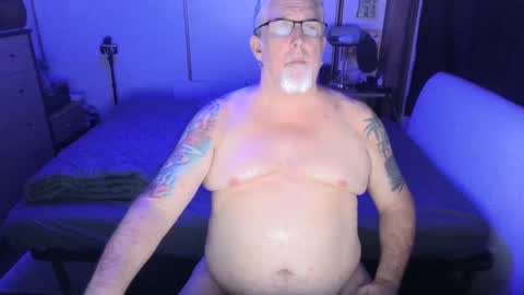 Snapshot of dcoop7869 chatting on September 14, 5:50 am B online show from September 14, 5:50 am