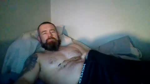 Snapshot of ddady22 chatting on December 18, 8:36 pm ddady22 online show from December 18, 8:36 pm