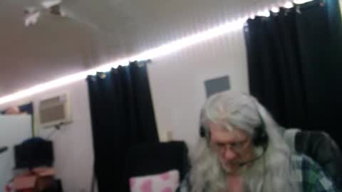 deaconoddeye online show from December 16, 6:46 pm