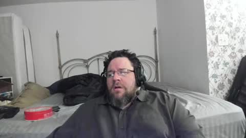 Snapshot of deadsouljah1982 chatting on February 25, 2:58 am will online show from February 25, 2:58 am