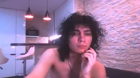 Snapshot of dean_raven chatting on February 5, 9:19 pm dean_raven online show from February 5, 9:19 pm