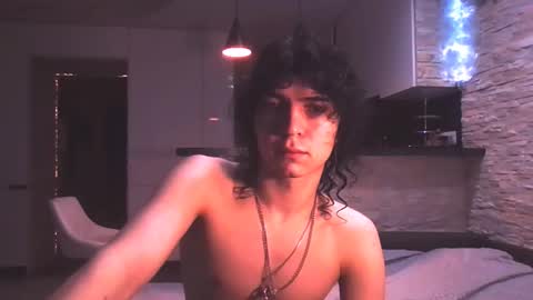 Snapshot of dean_raven chatting on February 16, 11:45 pm dean_raven online show from February 16, 11:45 pm