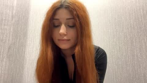 Snapshot of deandreaschomin chatting on April 5, 3:36 am Mia online show from April 5, 3:36 am