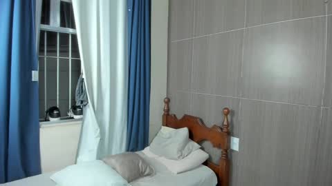 Dean online show from February 26, 1:32 am