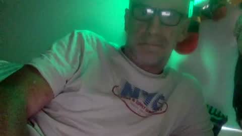 deanofflove221000 online show from October 28, 6:06 am