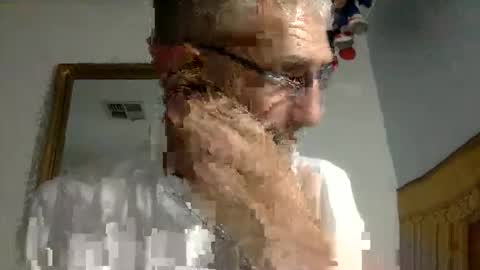 Snapshot of deanofflove221000 chatting on February 27, 10:15 am deanofflove221000 online show from February 27, 10:15 am