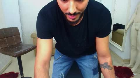 Snapshot of deanthorn chatting on January 10, 11:23 am DeanThorn online show from January 10, 11:23 am