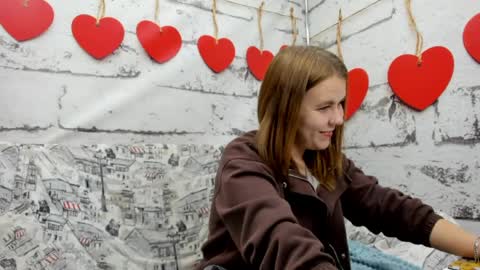 Holly online show from May 15, 1:45 am