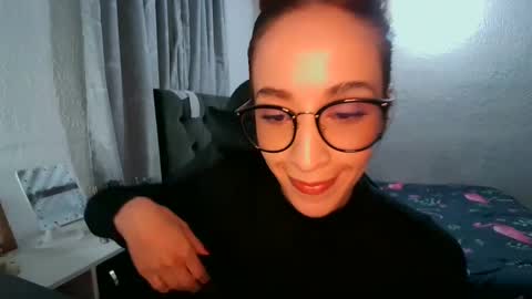 Juliet online show from February 25, 1:09 am