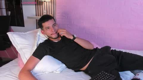 Snapshot of dear_lover1 chatting on December 16, 2:11 pm dear_lover1 online show from December 16, 2:11 pm