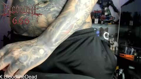 Snapshot of death_ink666 chatting on March 28, 6:51 pm online show from March 28, 6:51 pm