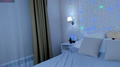 Jennifer online show from January 12, 11:32 pm