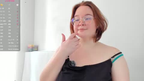 DeboraDebbieDee online show from August 3, 9:04 am
