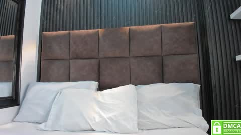 Snapshot of debora_blaze_ chatting on April 4, 8:28 pm debora_blaze_ online show from April 4, 8:28 pm