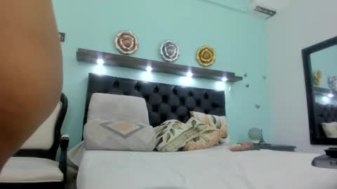 debora_rose18 online show from March 6, 11:45 pm