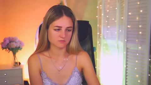 Debora online show from June 22, 3:19 am