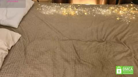 Snapshot of deepcums_ chatting on February 5, 8:08 am Sophie online show from February 5, 8:08 am