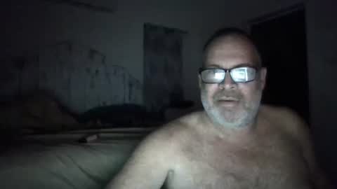 Snapshot of deepdiveme chatting on January 4, 9:43 am deepdiveme online show from January 4, 9:43 am