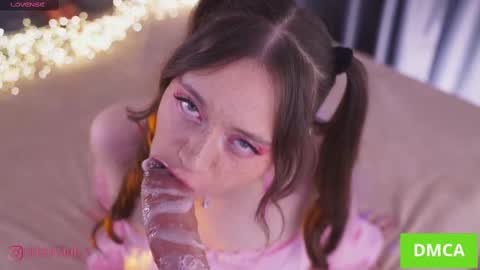 Snapshot of deepsouly chatting on March 11, 3:12 pm Ayla online show from March 11, 3:12 pm