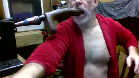 Snapshot of deepthroat227 chatting on January 25, 4:03 pm Deepthroat My Big Dildos online show from January 25, 4:03 pm