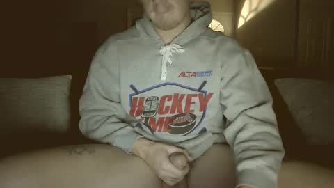 Snapshot of deeyungguy chatting on December 20, 11:28 am more content and goodies online show from December 20, 11:28 am