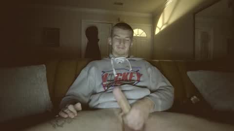 Snapshot of deeyungguy chatting on December 22, 11:07 am more content and goodies online show from December 22, 11:07 am