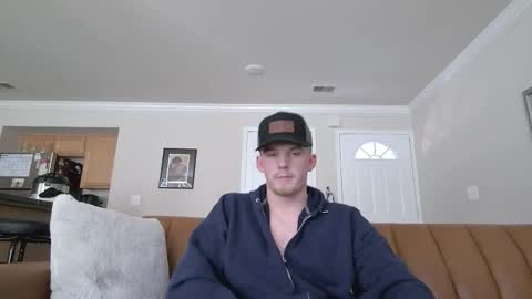 Snapshot of deeyungguy chatting on January 5, 5:27 pm more content and goodies online show from January 5, 5:27 pm