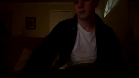 Snapshot of deeyungguy chatting on January 15, 10:09 am more content and goodies online show from January 15, 10:09 am